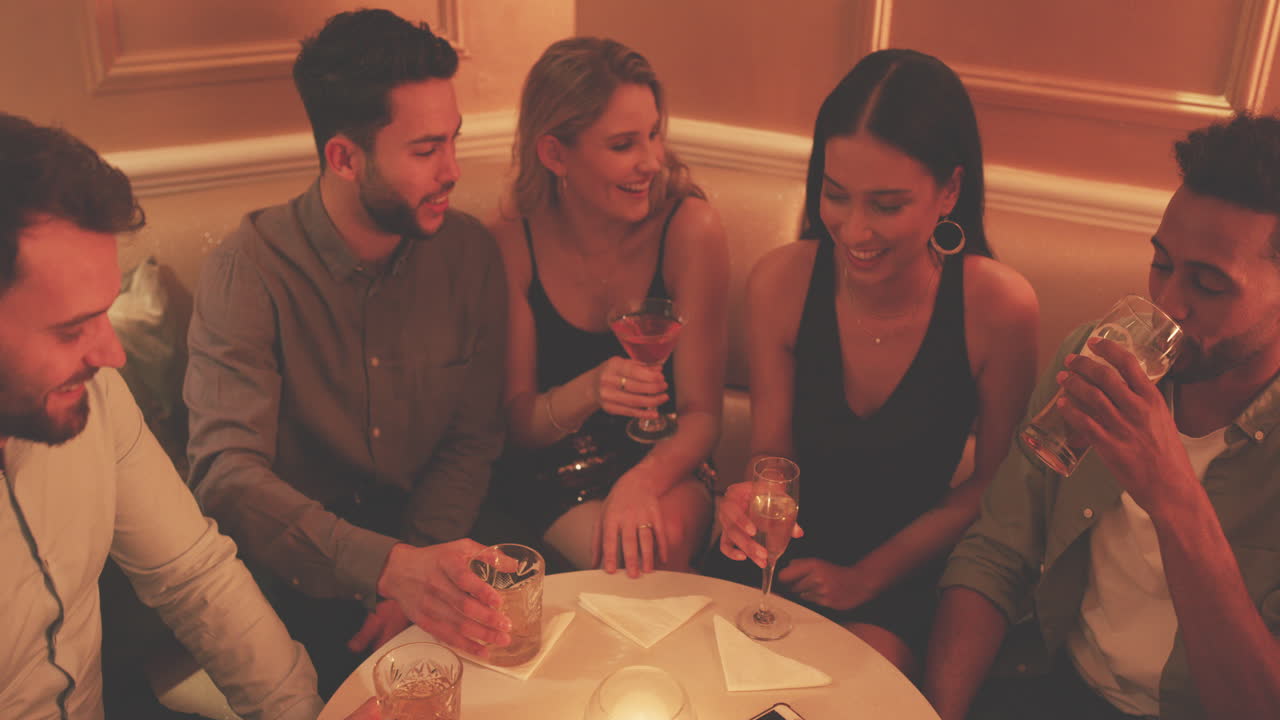 noche divertida con los favoritos