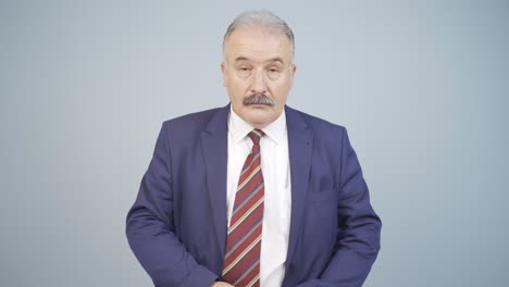 hombre de negocios con discapacidad visual.