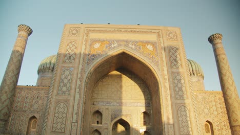 registan samarkand city uzbekistan sherdor madrasah islamic architecture 19 of 38