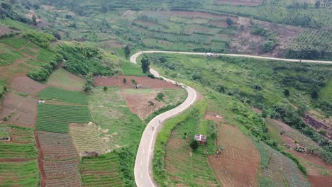 Colinas-Y-Campos-De-Arroz-Y-Caminos