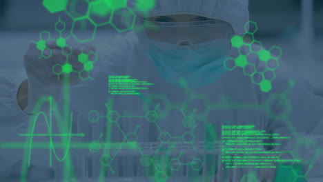 animación del procesamiento de datos científicos sobre una científica caucásica en el laboratorio