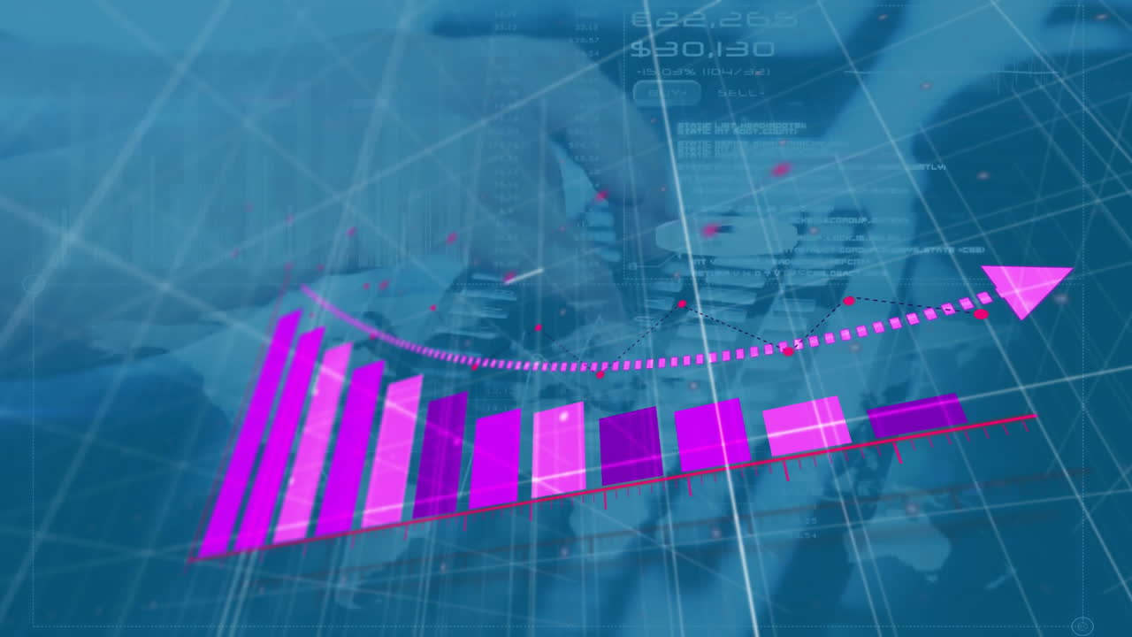 animación de procesamiento de datos financieros sobre caucásicos mujer usando computadora portátil