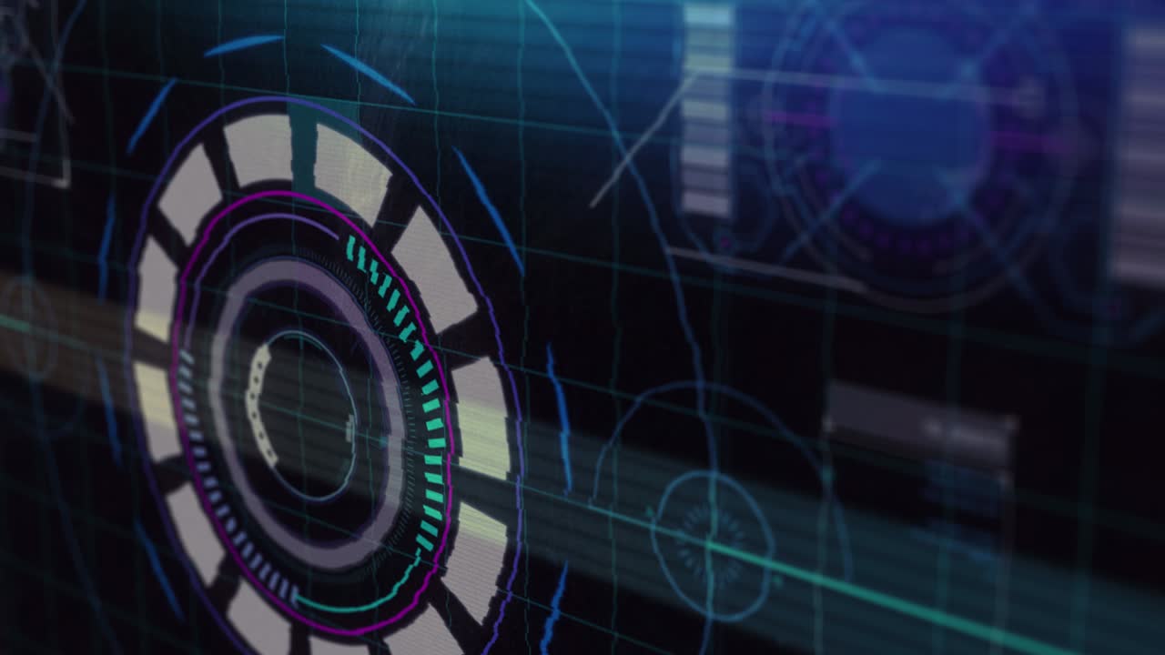 rastros de luz y efecto de falla contra el escáner de neón redondo y la interfaz digital con el procesamiento de datos