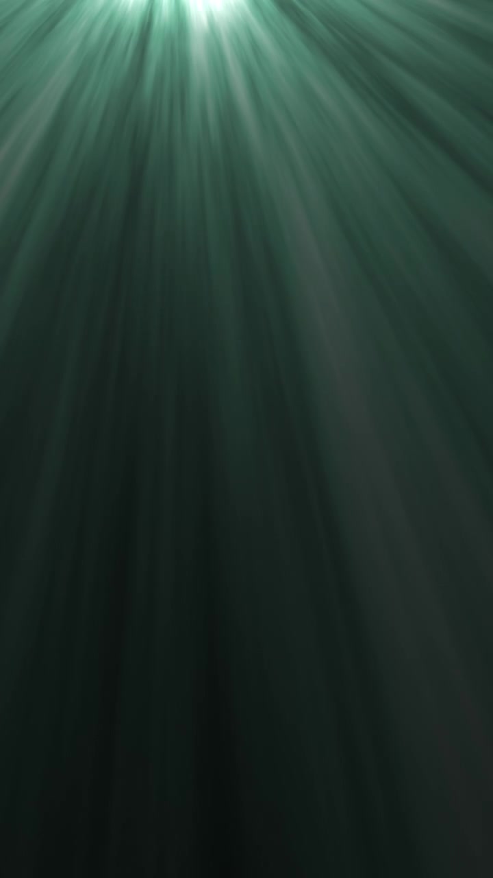 Raios de Luz Verde Abstratos Cintilando no Espaço Escuro