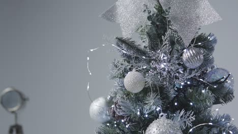Weihnachtsbaum-Mit-Dekoration