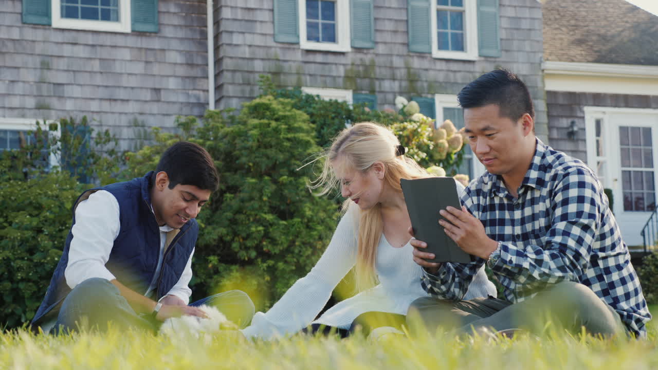 개는 친구 그룹에 접근