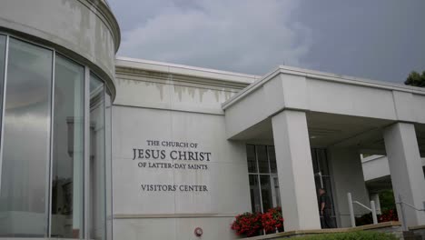 4K-Hill-Of-Cumorah-Mormon-Monument-Wide-Shot-Church-Of-Jesus-Christ-Of-Latter-Day-Saints-Visitors-Center-New-York-Pan-Left