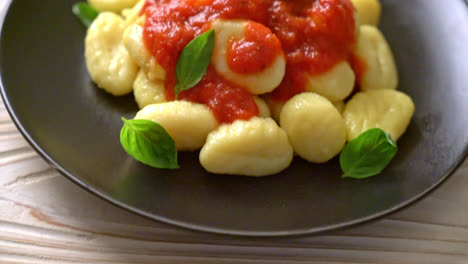 gnocchi in tomato sauce with cheese