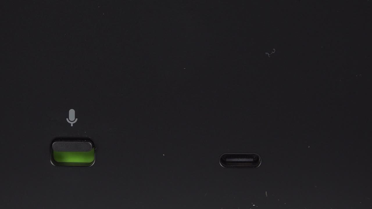 vista de cerca de la era sonos 300 en una mesa giratoria