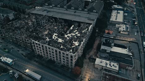 Ash-and-destroyed-houses-in-American-town-after-fire