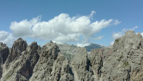 帕索加德納 (passo gardena) 附近的山峰,多洛米特山,意大利阿爾卑斯山