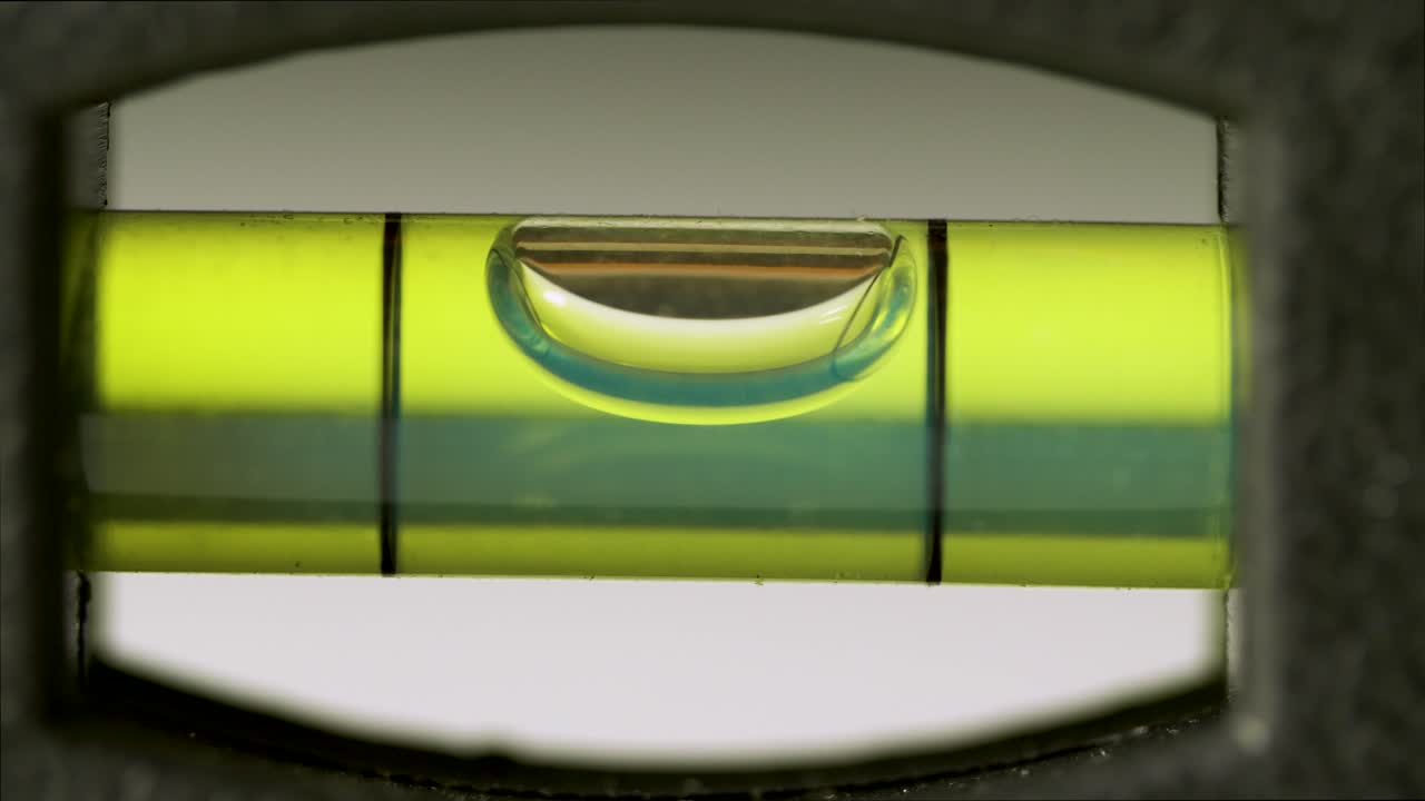 primer plano de un nivel de burbuja