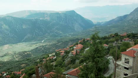 Una-Vista-Escénica-De-Arachova-En-Grecia