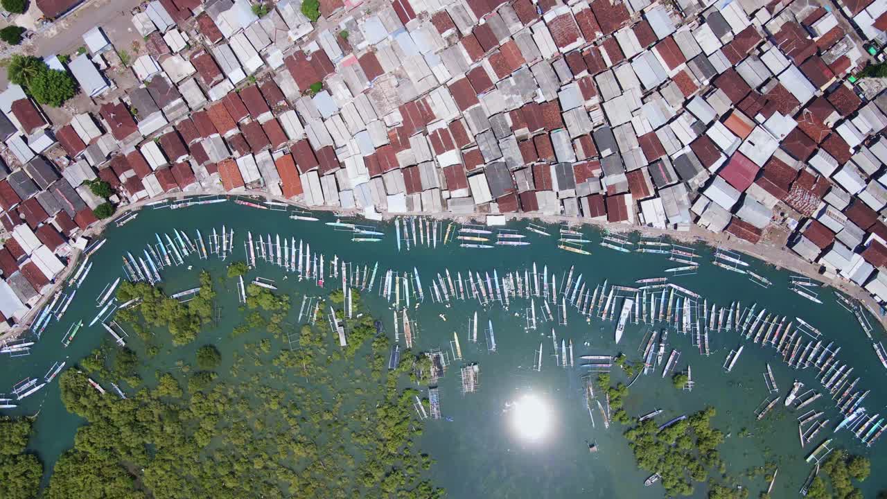 롬복, 인도네시아