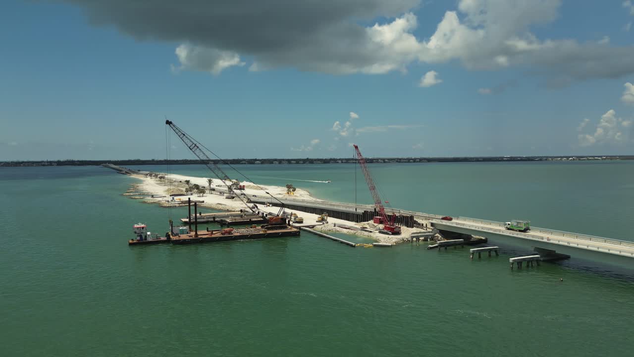puente reparado a la isla de sanibel después del huracán ian