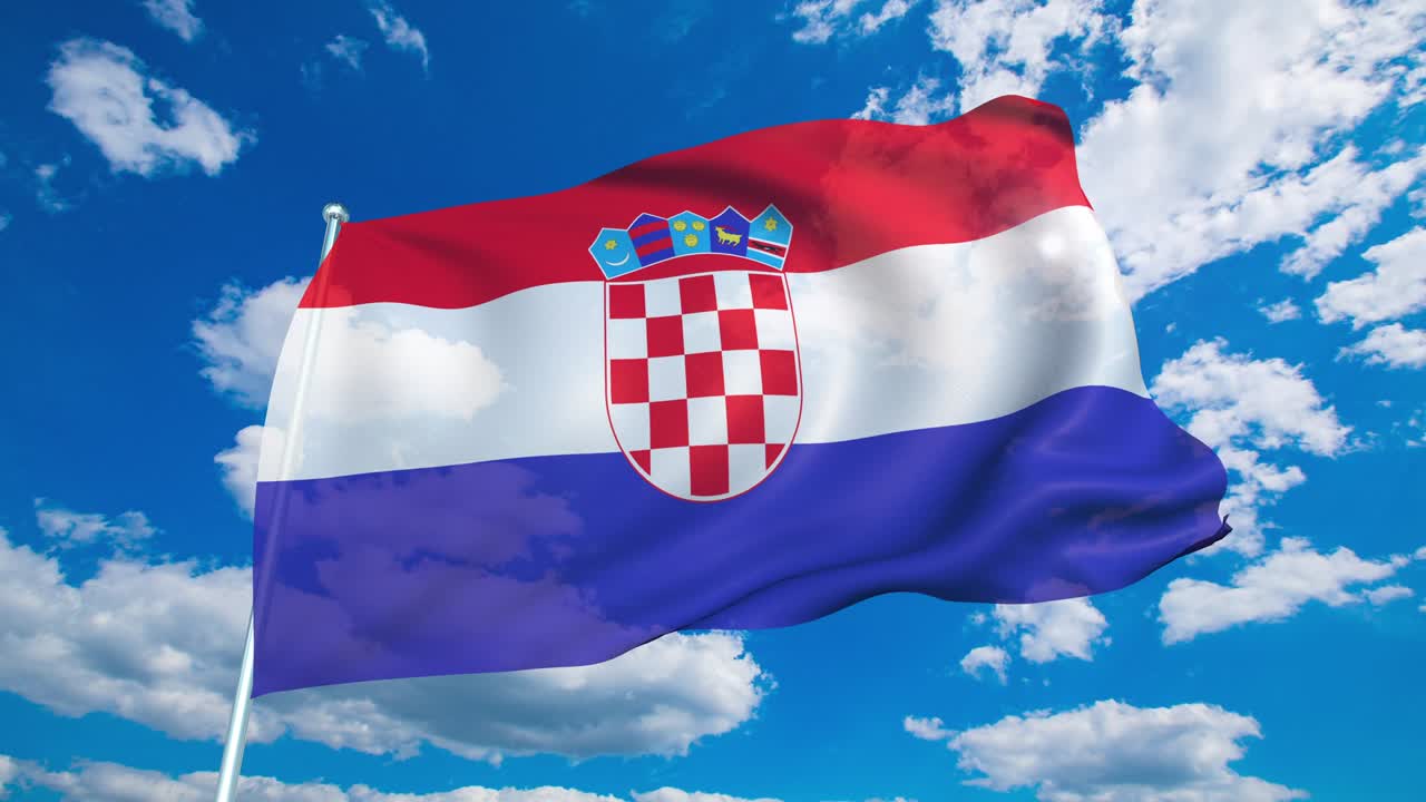 흐린 하늘을 배경으로 천 구조로 된 크로아티아의 발 (loopable)