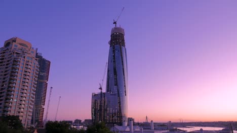 Tall-Skyscraper-Under-Construcción-at-Sunset