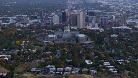 Utah-State-Capitol-Building-and-cityscape-at-sunset,-Salt-Lake-City-in-Utah,-USA