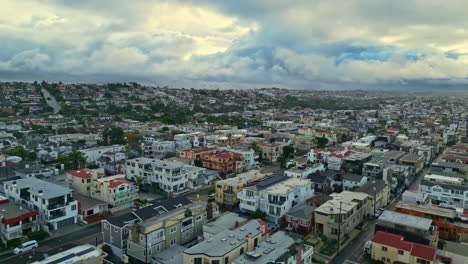 Densely-Packed-Beachside-Neighborhood-Of-Manhattan-Beach-City-In-Los-Angeles-County,-California-USA