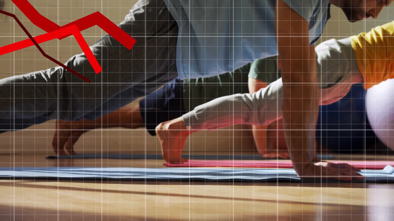 Fitness-Duo kniet auf Matten und geht in die Plank-Position, wobei ein Gitter-Overlay eine rote Linie zur Hervorhebung der Ausrichtung zeigt.