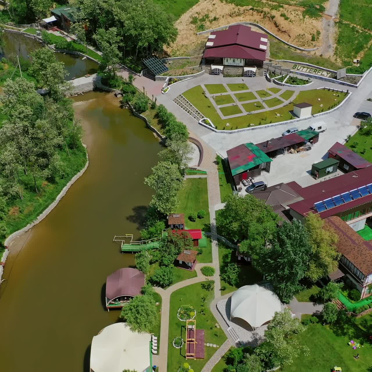 Pusat rekreasi pedesaan