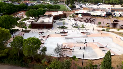 montpellier's new skatepark: aerial wide shot of skaters in training