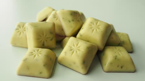 pile of mint white chocolate squares