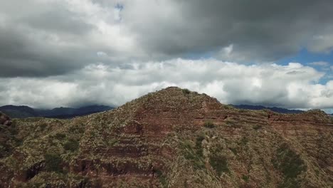 Drone-rising-view-of-Diamond-Head-Crater-in-Honolulu-Hawaii