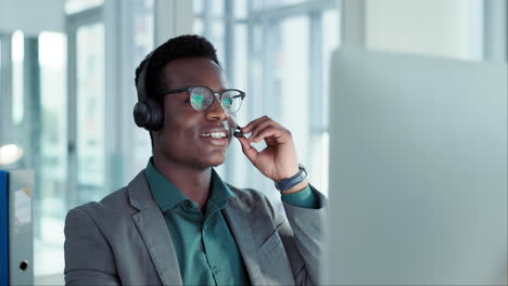 Help-desk,-smile-and-black-man-at-computer