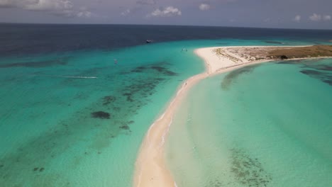 Isthmus-of-cayo-de-agua-los-roques-stunning-aerial-panoramic-overview-of-kite-surfing-camp