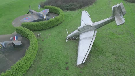 capel-le-ferne abajo dos tierra batalla de gran bretaña jardín memorial aeronaves en órbita aérea escultura