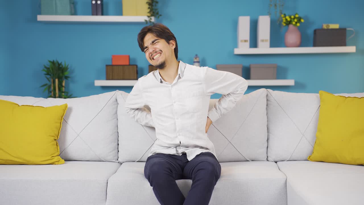 허리 통증과 허리통을 가진 남자