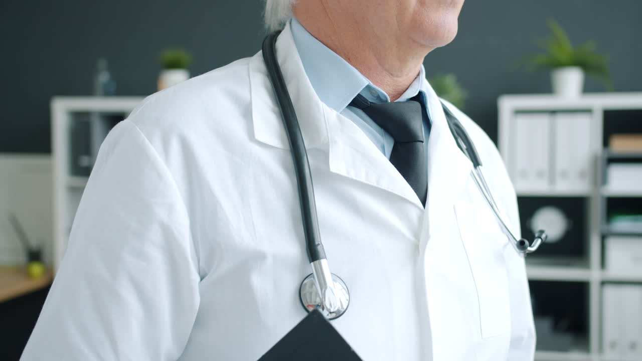 сцена консультации врача