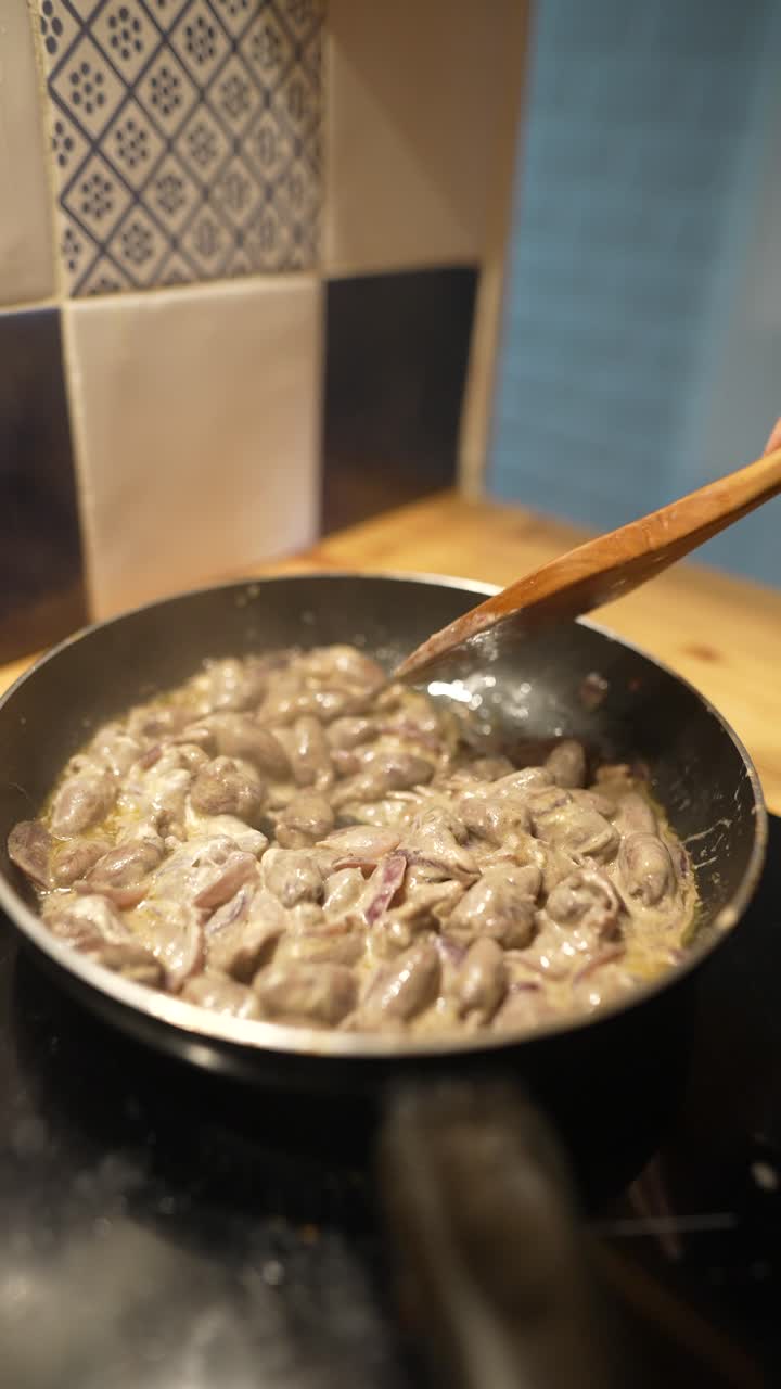 Cooking Chicken Hearts in a Creamy Sauce