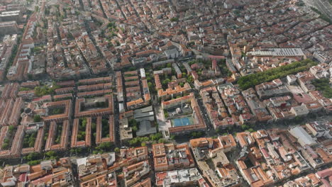 El-Patrimonio-Arquitectónico-De-Madrid,-Desde-Palacios-Hasta-Plazas,-Se-Ve-Mejor-Desde-Tío