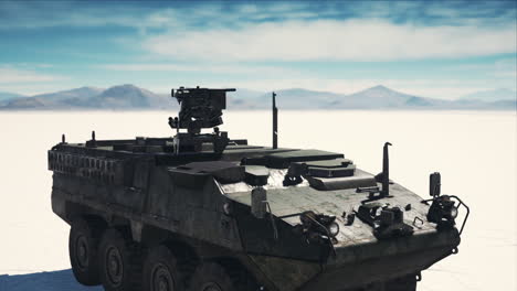 tanque militar en el desierto blanco