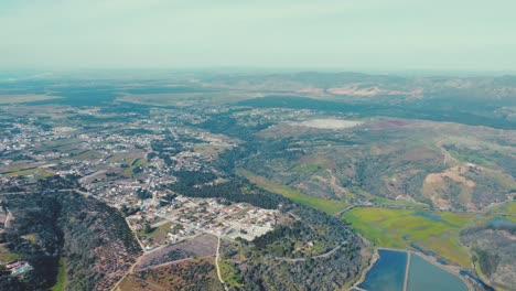 Die-Weite-Landschaft-Rund-Um-Milfontes,-Portugal