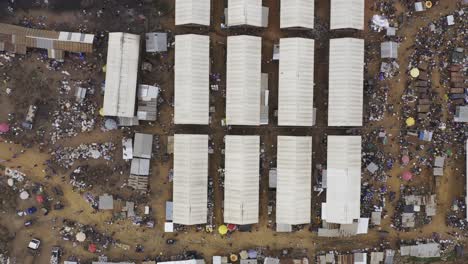 Market-square-middle-of-town-in-Africa