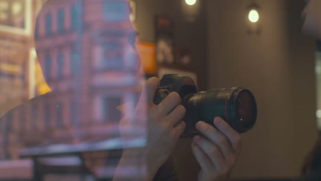 photographer working with a model