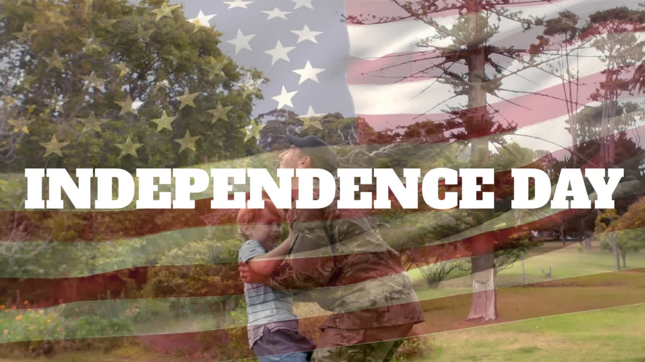 анимация текста дня независимости над кавказским солдатом, подбирающим счастливого сына после возвращения домой