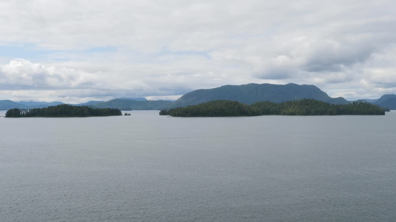 Alaska, Sitka, Starrigavan Bay, beautiful landscape in a summer day.
