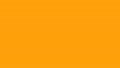 animación del texto de ser orgulloso en colores del arco iris sobre triángulos de neón verde en naranja