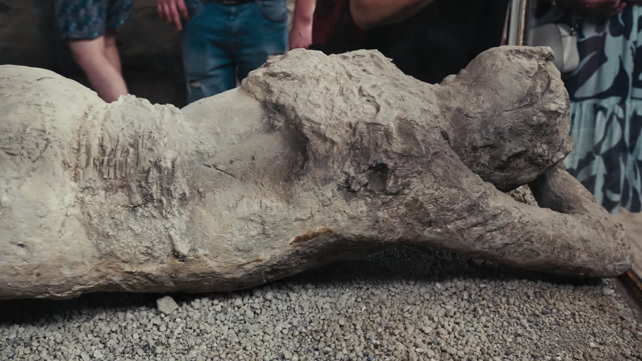 이탈리아 폼페이 의 스타비아 목욕탕 에서 희생자 의 플라스터 캐스팅