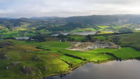 imágenes aéreas de la hermosa naturaleza de noruega.