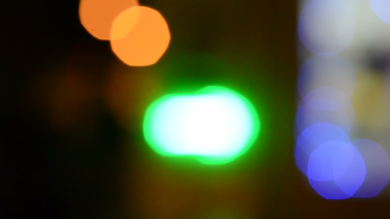 Fondo nocturno de luz. Abstracción nocturna en la ciudad
