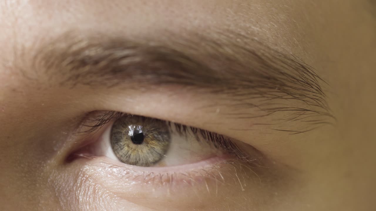 남자 눈의 클로즈업