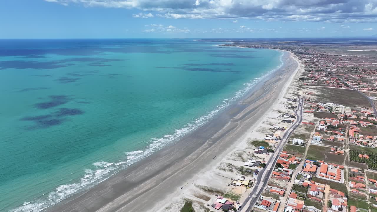 Playa de Atalaia en Luis Correia, Piauí, Brasil. Paisaje urbano de la playa. Paisaje natural. Viaje de verano. Playa de Atalaia en Luis Correia, Piauí, Brasil. Paisaje tropical