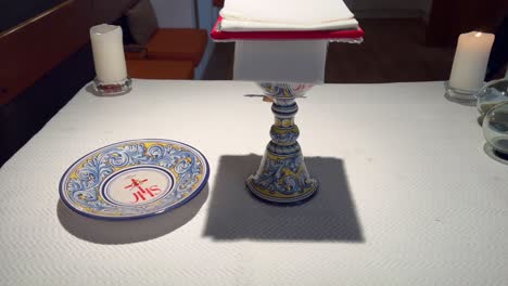 the priest represents the love of jesus in life, it is his service that accompanies each eucharist, in the consecration the promise of god that really remained in the bread and wine, with the love