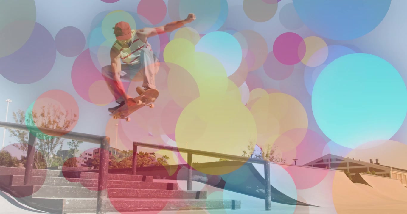 Animasi bintik-bintik warna-warni melapisi pria Kaukasia yang bermain skateboard