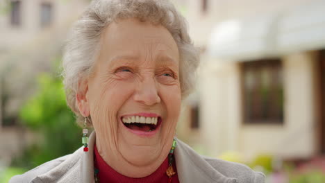 Happy-senior,-laughing-woman